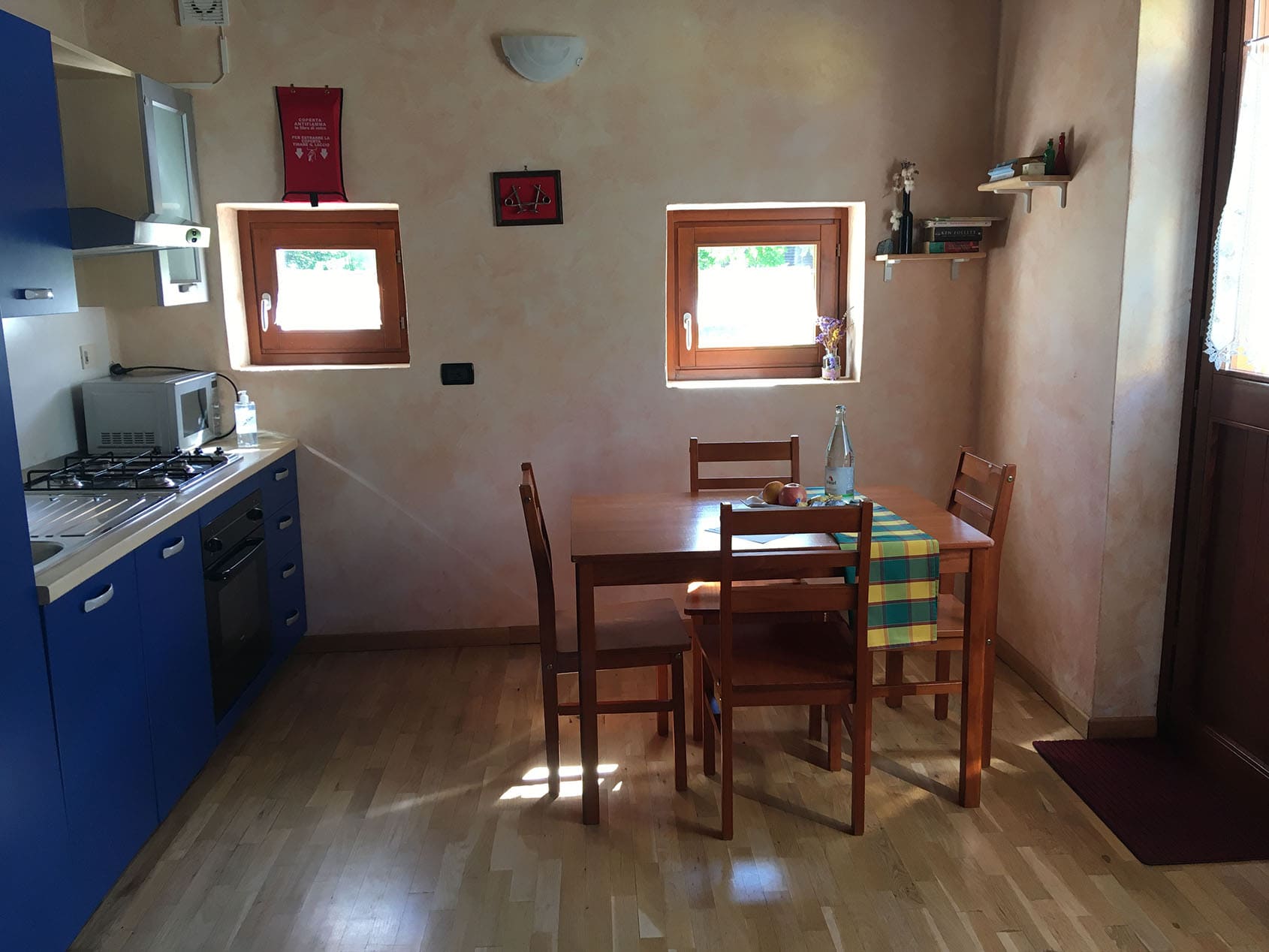 appartamento interno - livingroom/kitchen of our apartment